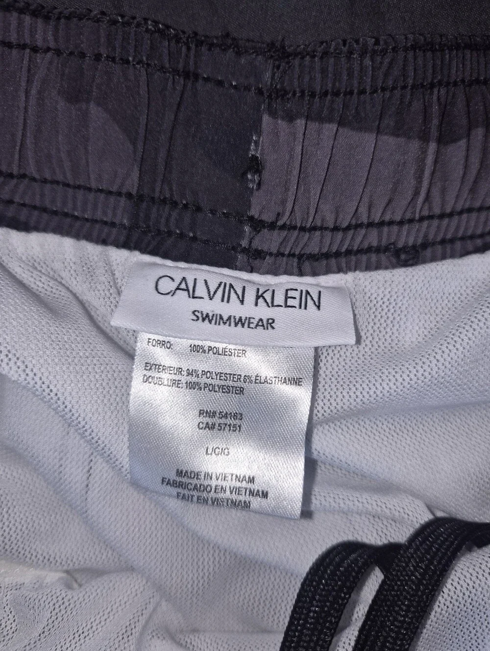 CALVIN KLEIN MENS SWIM TRUNKS INFINITE STRETCH SIZE Large BLACK CAMO NWT